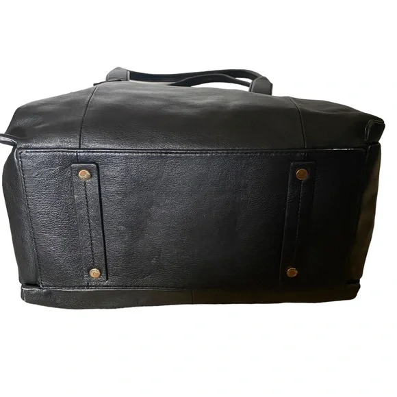 Pour la Victoire leather handbag